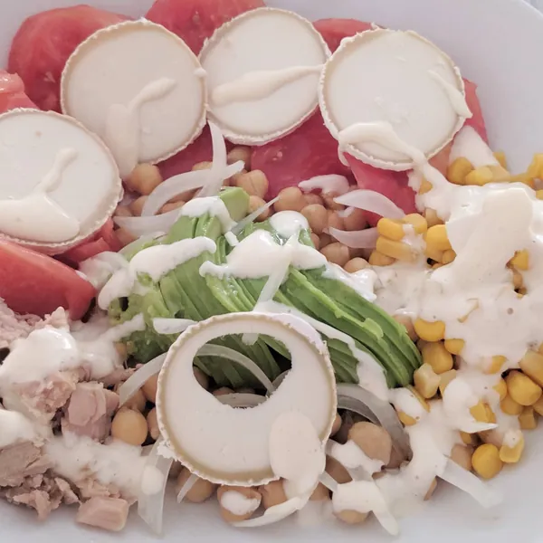 Buddha bowl de garbanzos con atún