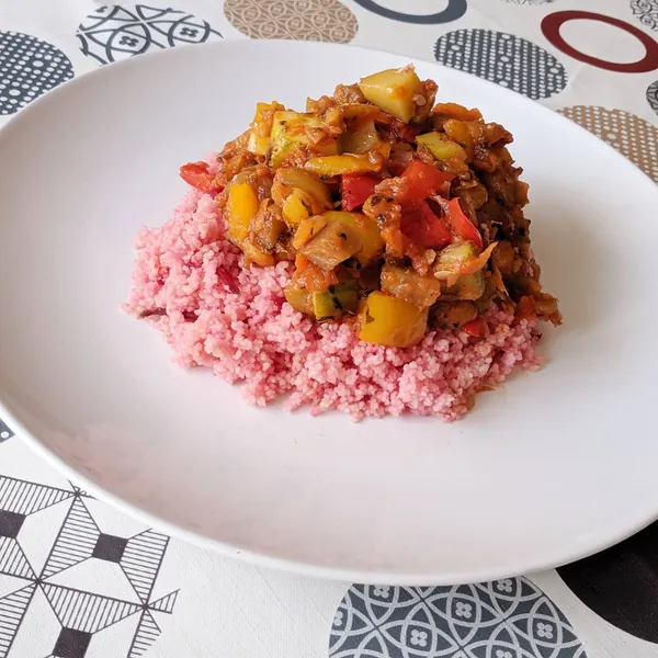 Cous-cous rosa con verduras estilo samfaina