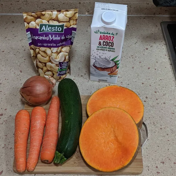 Crema de calabaza con anacardos