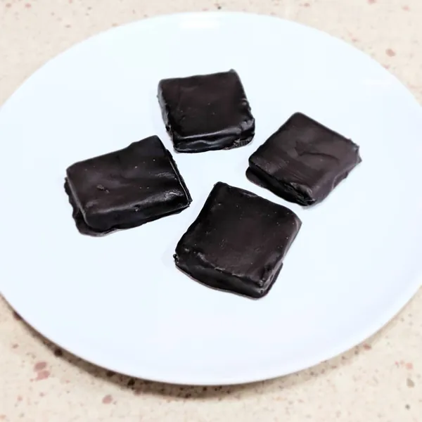 Delicias de frutos secos y chocolate