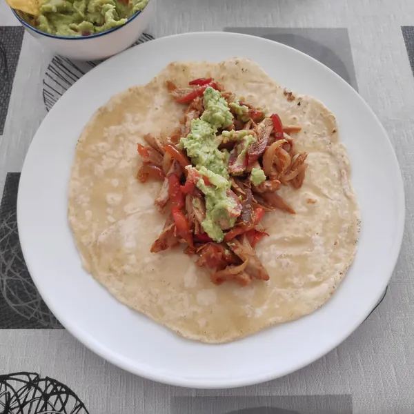 Fajitas veganas de Heura con tortillas caseras