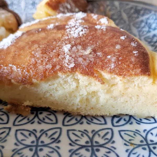 Fluffy japanese souffle pancakes