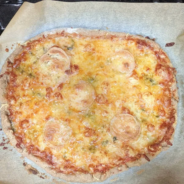 Five-cheese pizza with a three-flour dough