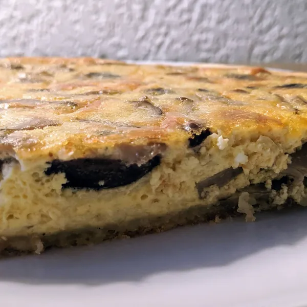 Mushroom and shiitake quiche