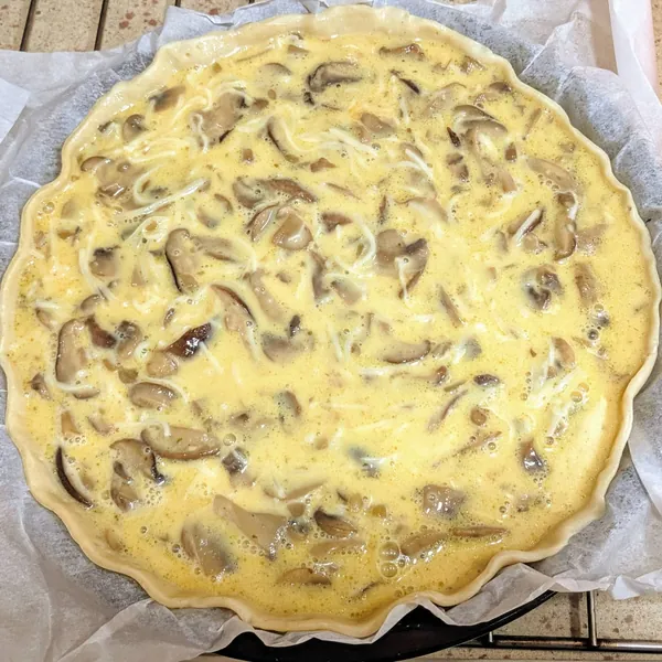 Mushroom and shiitake quiche
