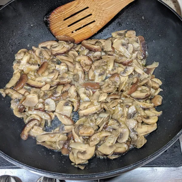 Mushroom and shiitake quiche