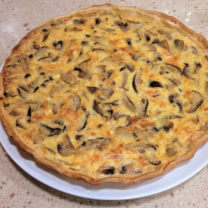 Mushroom and shiitake quiche