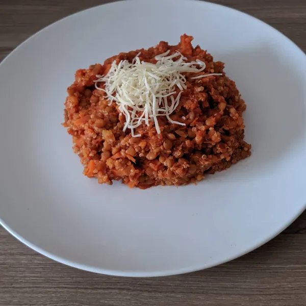 Quinoa con bolognesa vegana