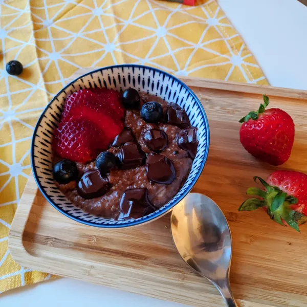 Quinoa vegan breakfast bowl
