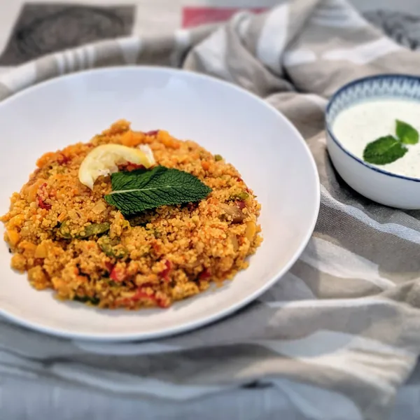 Tabbule con salsa de menta