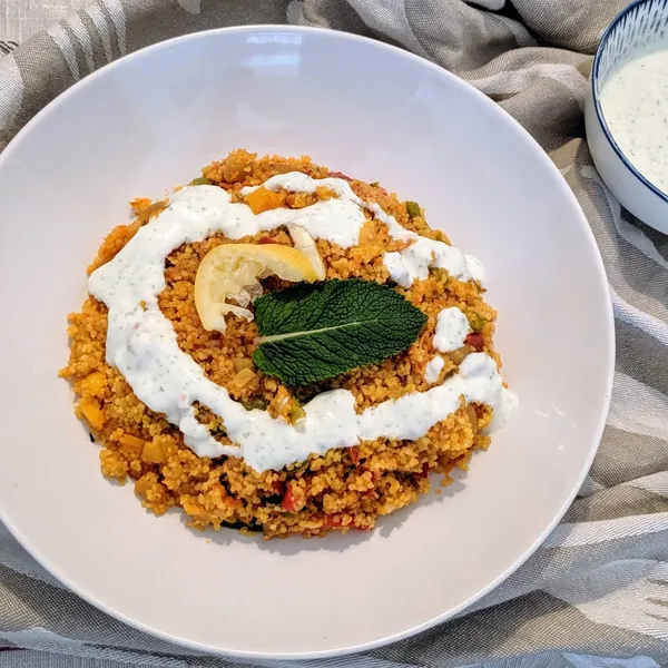 Tabbule con salsa de menta