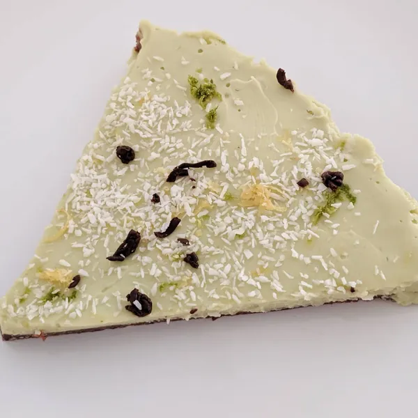 Tarta fría de aguacate y lima limón