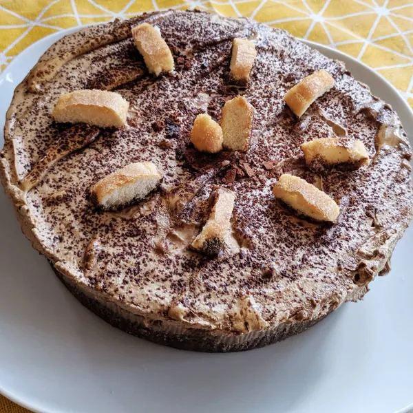 Tiramisu cheesecake with dalgona cream